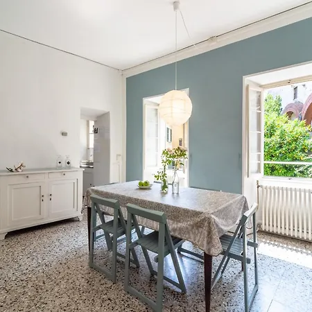 In Centro Storico A Cannero Riviera