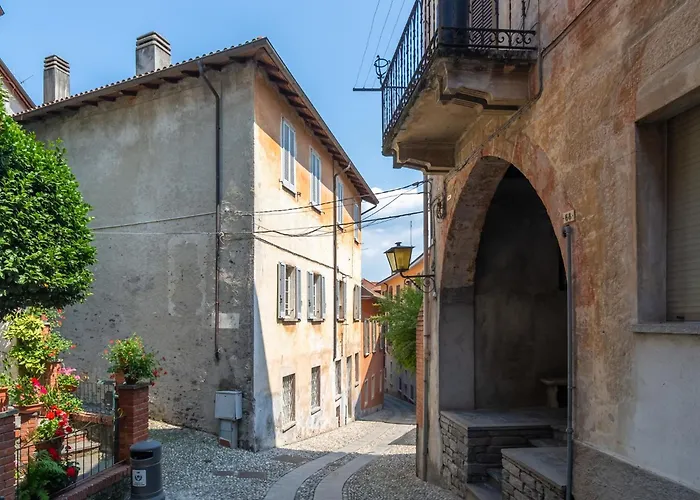 Daire In Centro Storico A Cannero Riviera